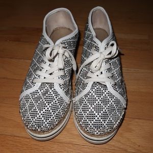 Ivanka Trump espadrille